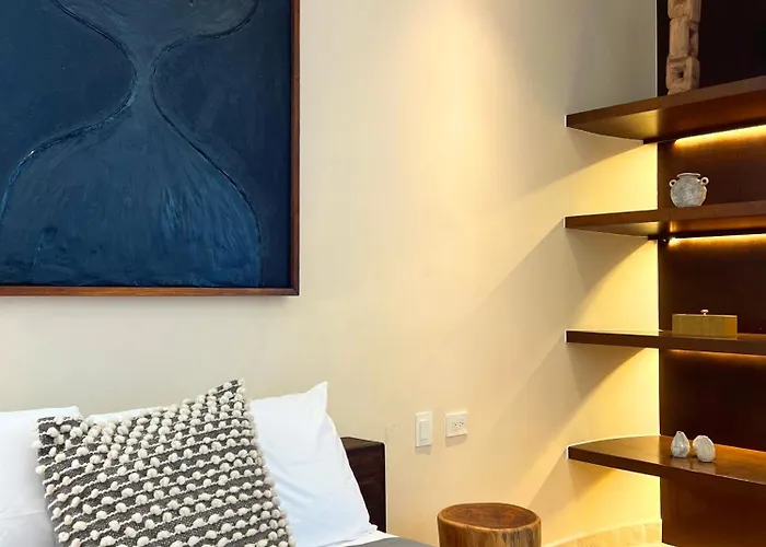 Peregrina 302c 1-bedroom Luxury